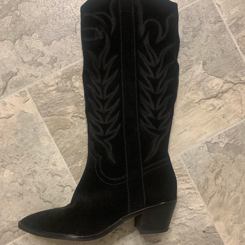 Black Fashion Cowboy Boots- NWT